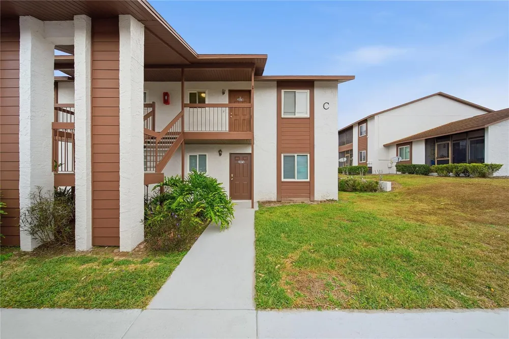 39132 COUNTY ROAD 54 #2076 Zephyrhills, FL 33542