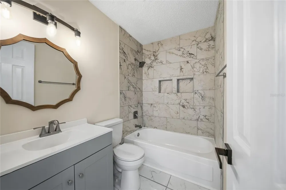 39132 COUNTY ROAD 54 #2076 Zephyrhills, FL 33542
