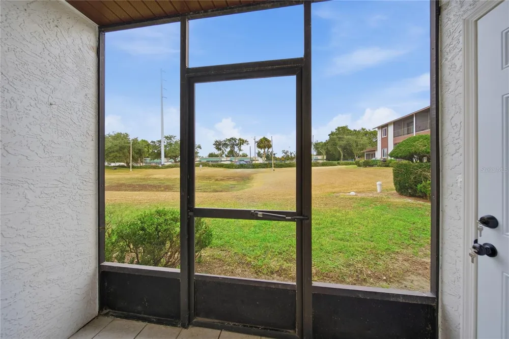 39132 COUNTY ROAD 54 #2076 Zephyrhills, FL 33542