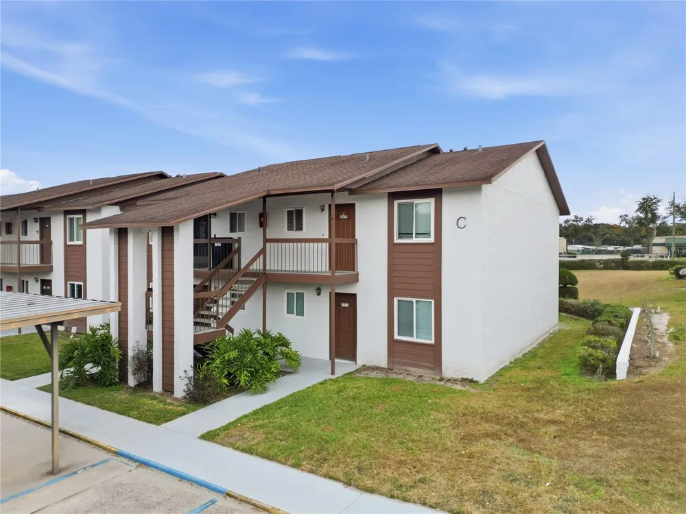 39132 COUNTY ROAD 54 #2076 Zephyrhills, FL 33542