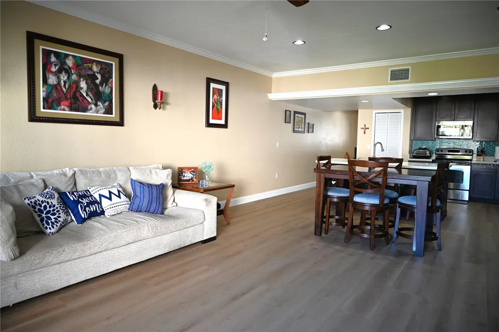 9215 CAPTIVA CIRCLE St Pete Beach, FL 33706