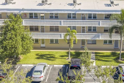 5095 BAY STREET NE #317