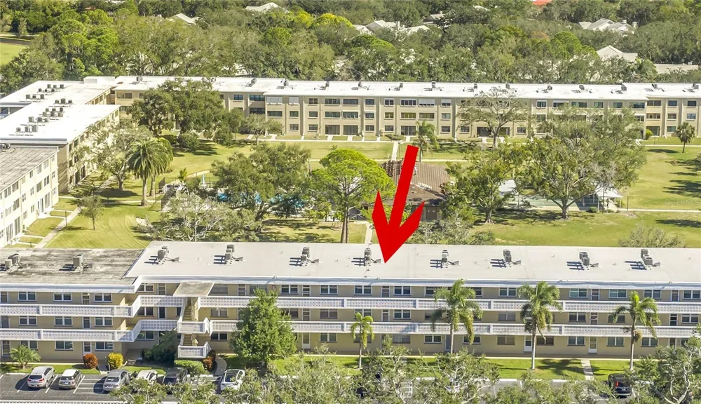 5095 BAY STREET NE #317 St Petersburg, FL 33703
