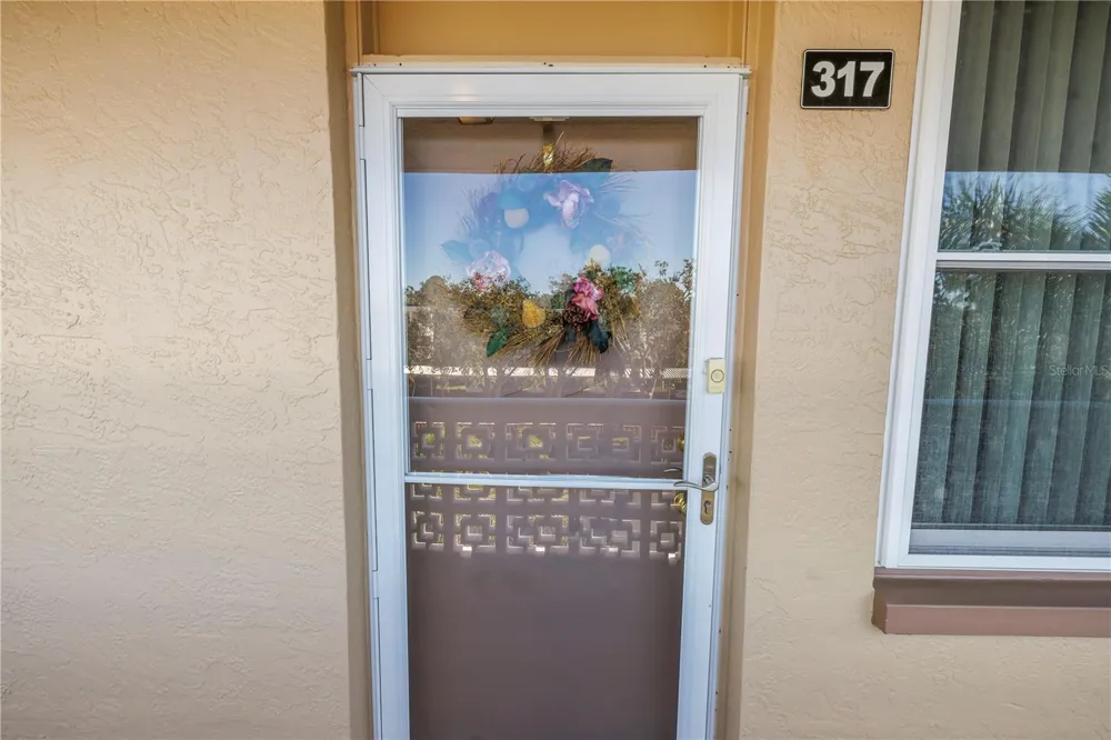 5095 BAY STREET NE #317 St Petersburg, FL 33703