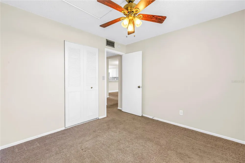 5095 BAY STREET NE #317 St Petersburg, FL 33703