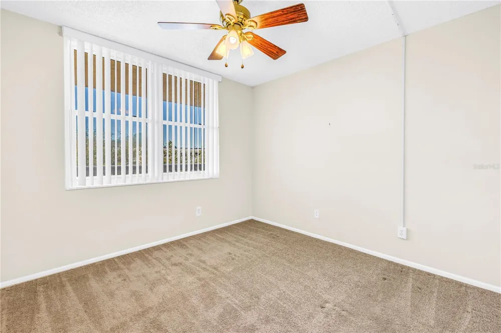 5095 BAY STREET NE #317 St Petersburg, FL 33703