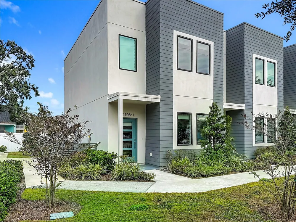 2108 E 22ND AVENUE #1