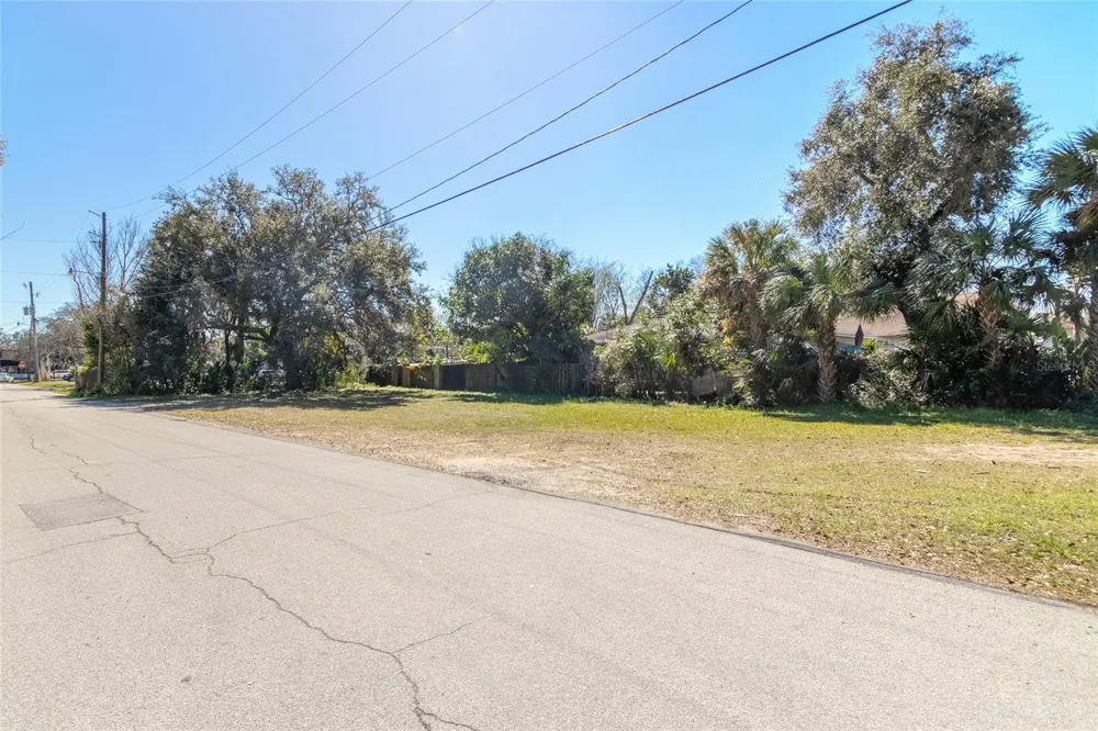 124 DIMMICK STREET New Smyrna Beach, FL 32168