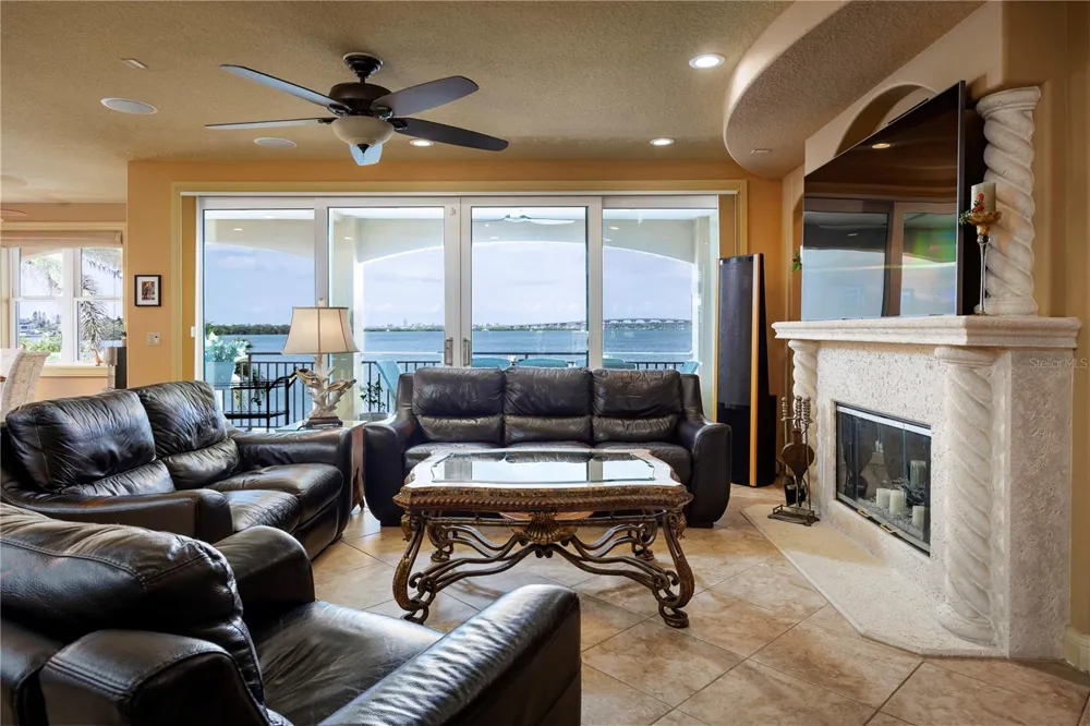 306 HARBOR DRIVE Indian Rocks Beach, FL 33785