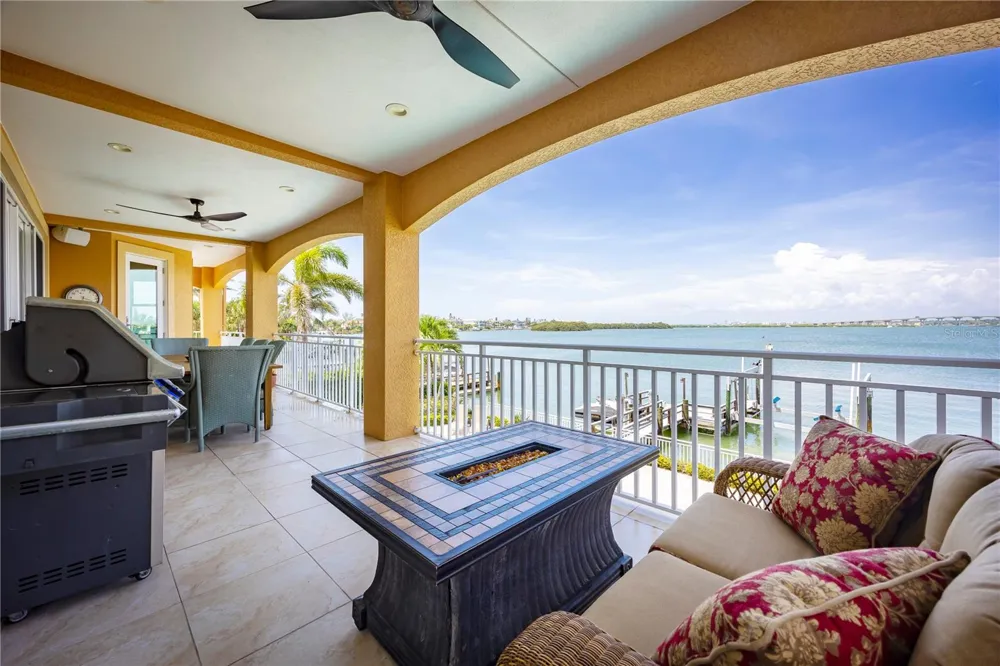 306 HARBOR DRIVE Indian Rocks Beach, FL 33785