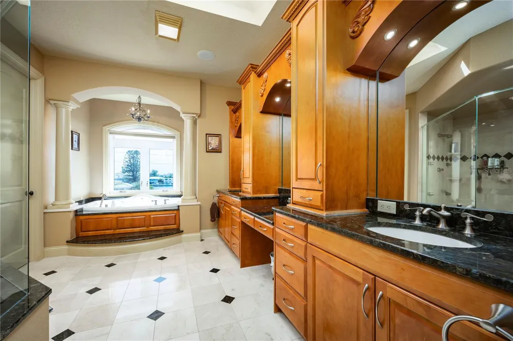 306 HARBOR DRIVE Indian Rocks Beach, FL 33785