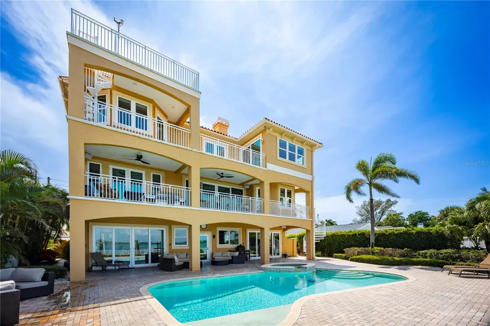 306 HARBOR DRIVE Indian Rocks Beach, FL 33785