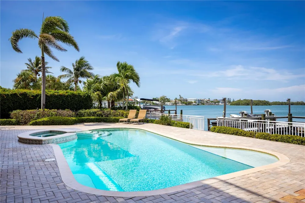 306 HARBOR DRIVE Indian Rocks Beach, FL 33785