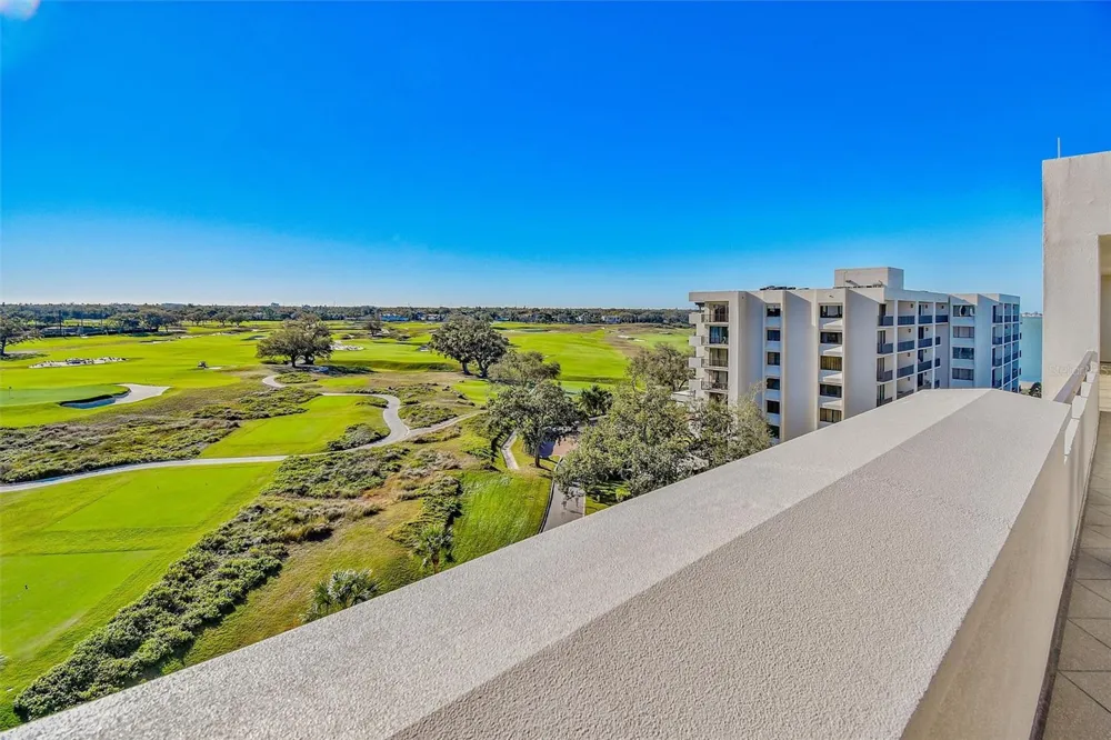 6 BELLEVIEW BOULEVARD #801 Belleair, FL 33756