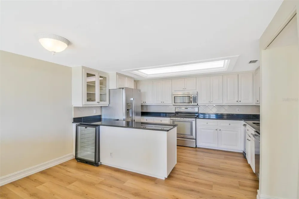 6 BELLEVIEW BOULEVARD #801 Belleair, FL 33756