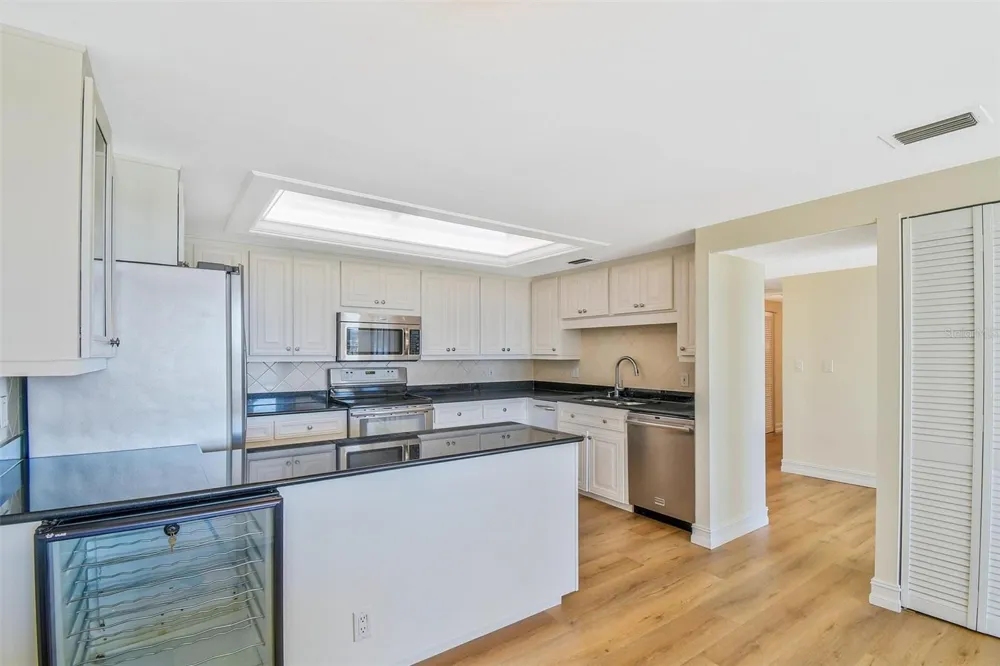 6 BELLEVIEW BOULEVARD #801 Belleair, FL 33756