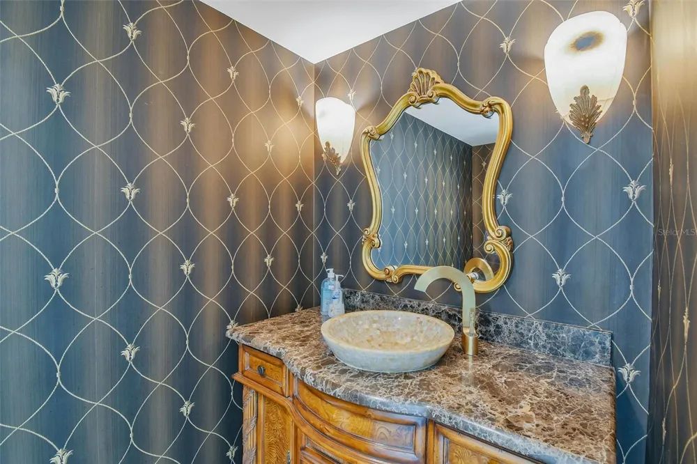 6 BELLEVIEW BOULEVARD #801 Belleair, FL 33756