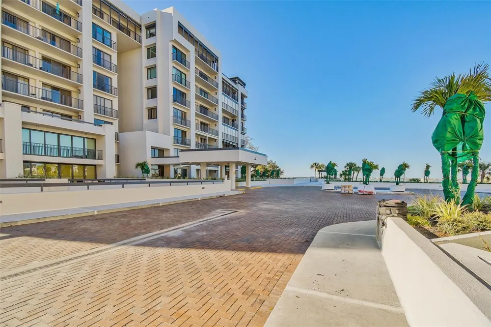 6 BELLEVIEW BOULEVARD #801 Belleair, FL 33756