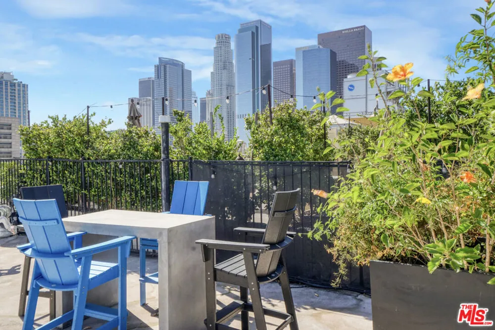 108 W 2nd Street #708 Los Angeles, CA 90012
