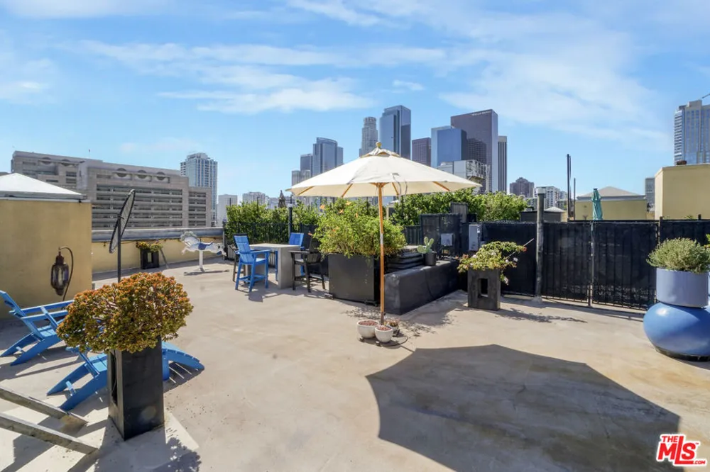 108 W 2nd Street #708 Los Angeles, CA 90012
