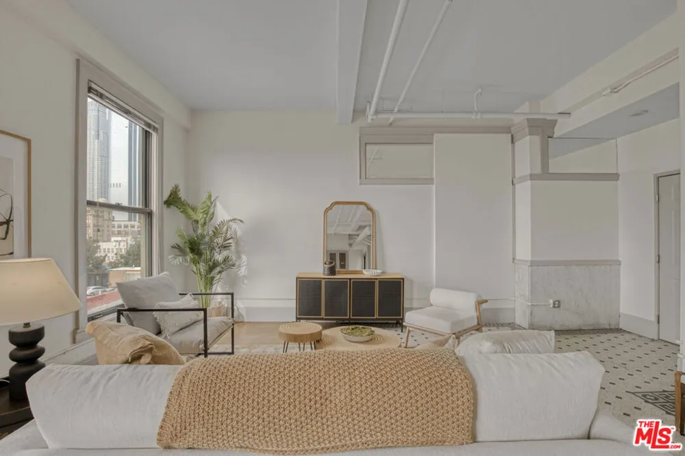 108 W 2nd Street #708 Los Angeles, CA 90012