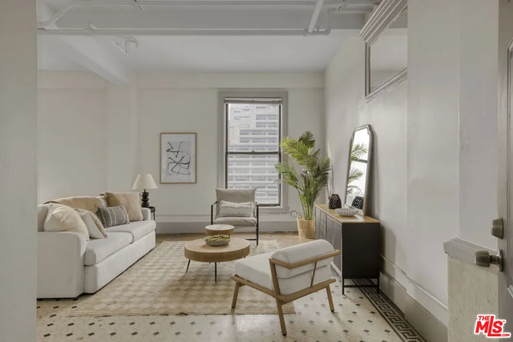 108 W 2nd Street #708 Los Angeles, CA 90012