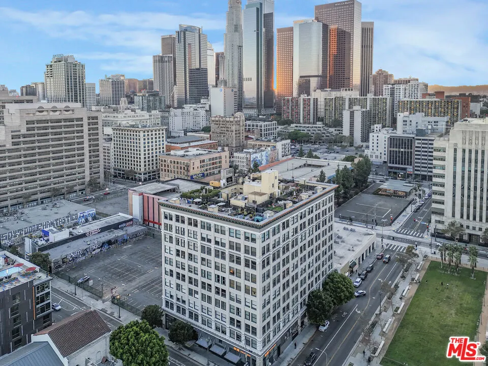 108 W 2nd Street #708 Los Angeles, CA 90012