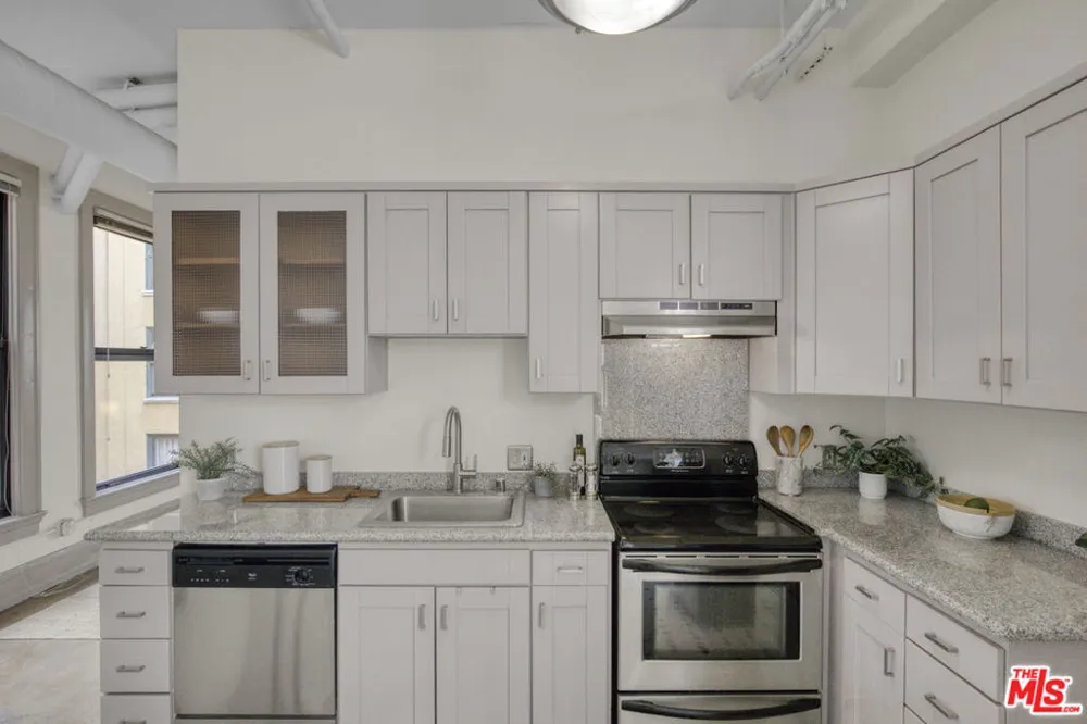 108 W 2nd Street #708 Los Angeles, CA 90012