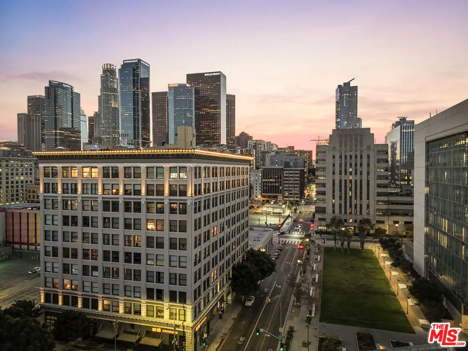108 W 2nd Street #708 Los Angeles, CA 90012