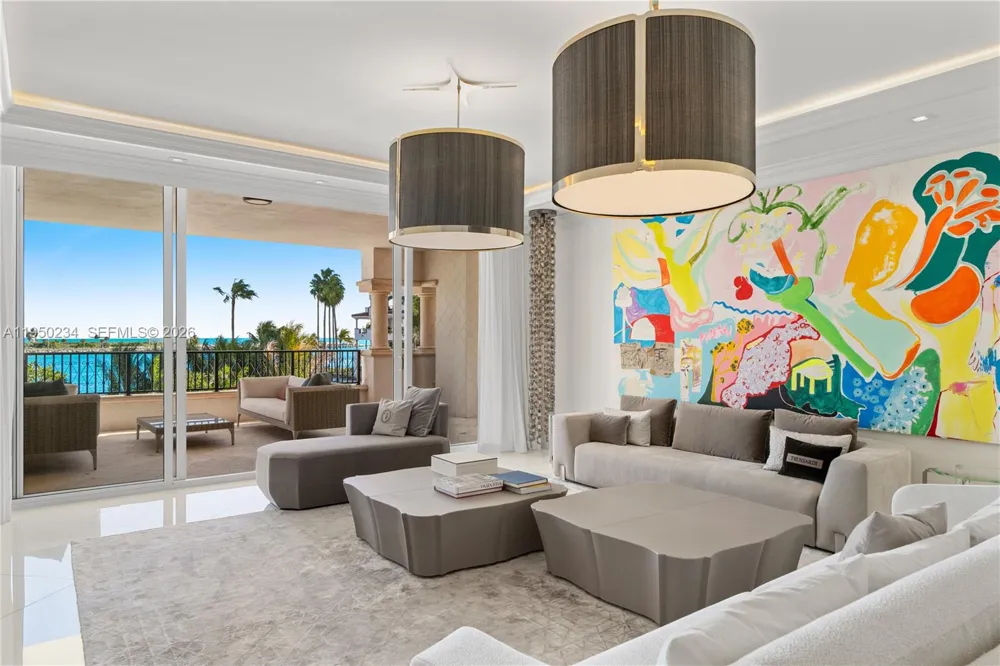 7124 Fisher Island Dr #7124 Miami Beach, FL 33109