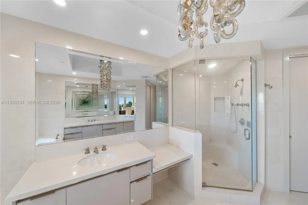 7124 Fisher Island Dr #7124 Miami Beach, FL 33109
