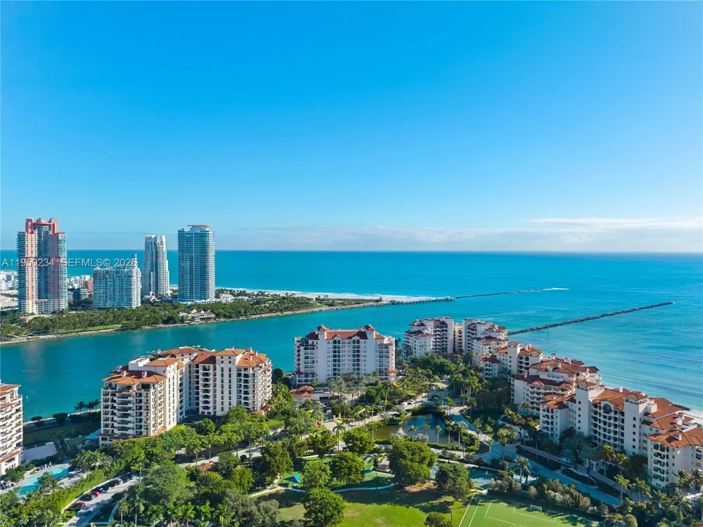 7124 Fisher Island Dr #7124 Miami Beach, FL 33109