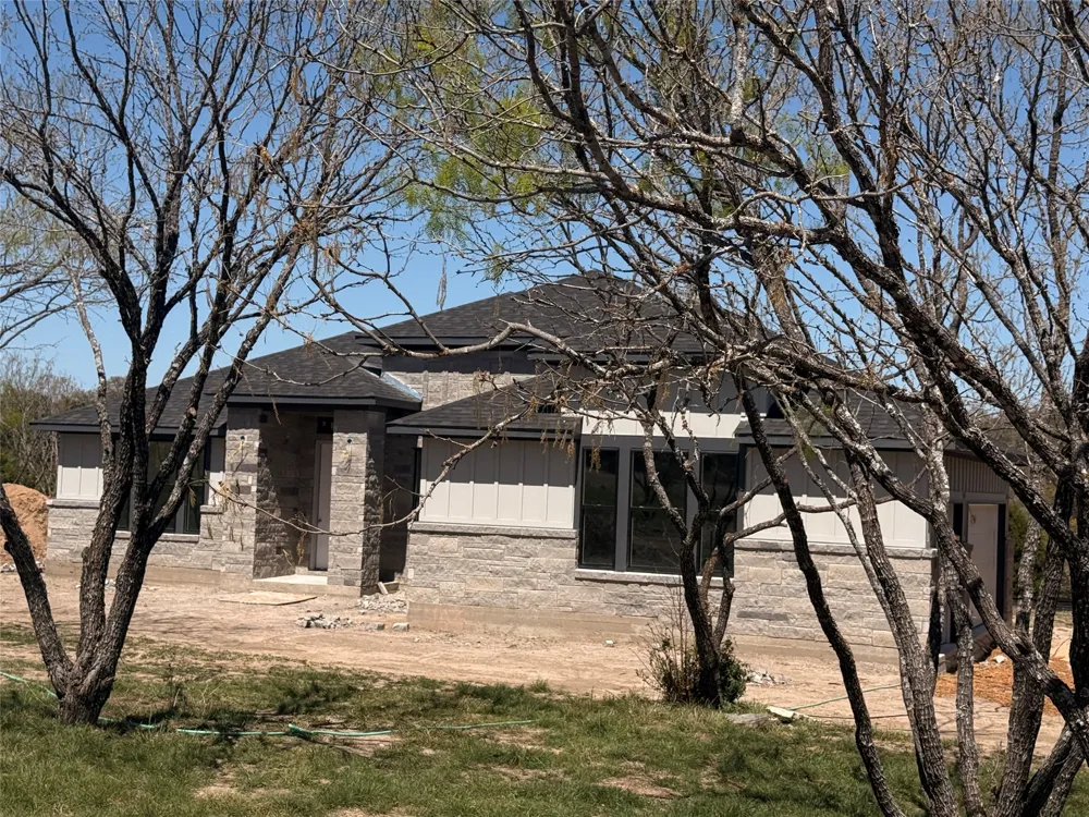 103 Westcreek Drive Bertram, TX 78605