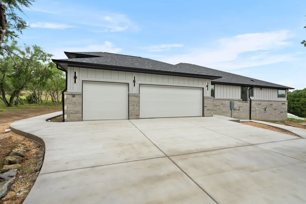 103 Westcreek Drive Bertram, TX 78605