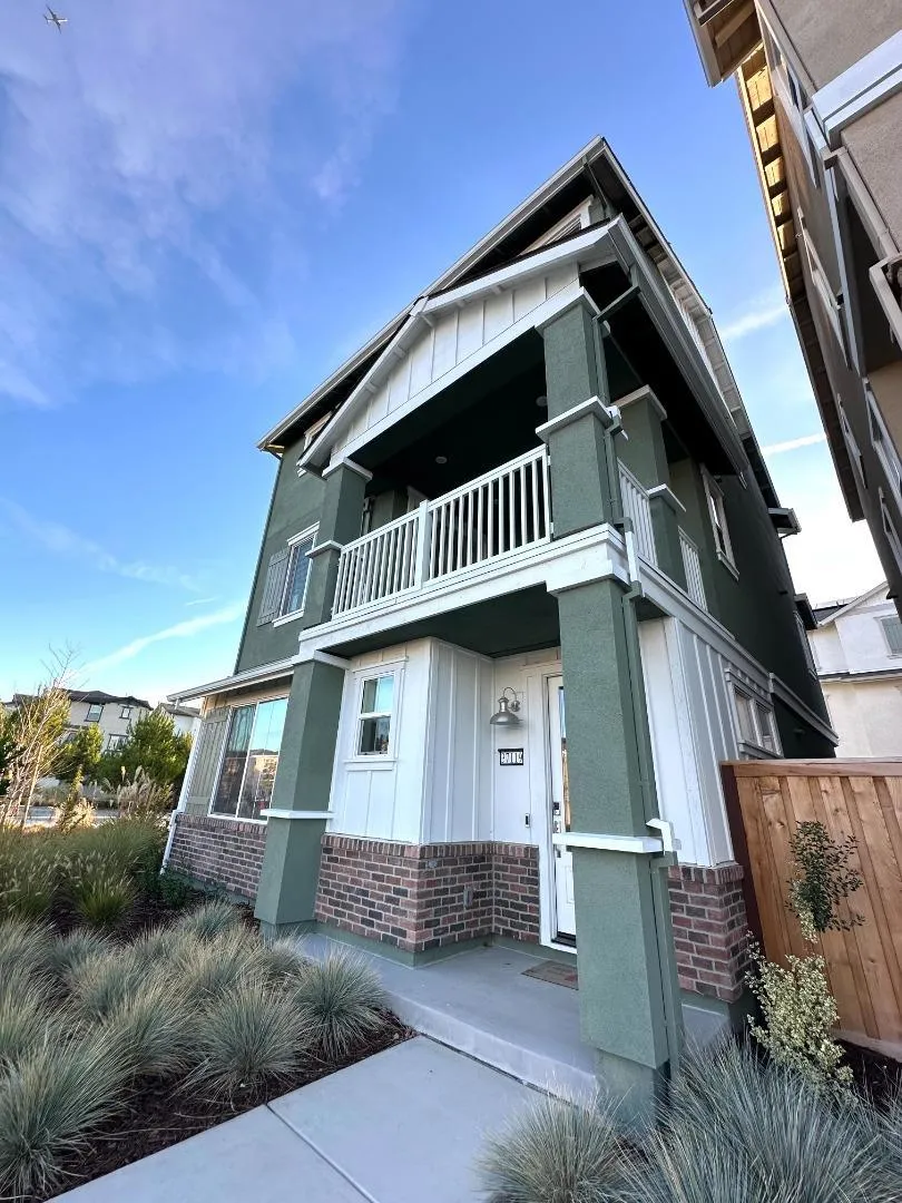 37119 Hickory Street