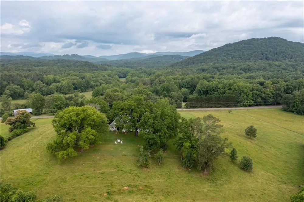 1526 Highway 255 Sautee Nacoochee, GA 30571