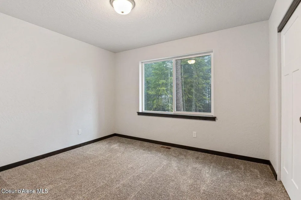 11992 LENNON LANE Rathdrum, ID 83858