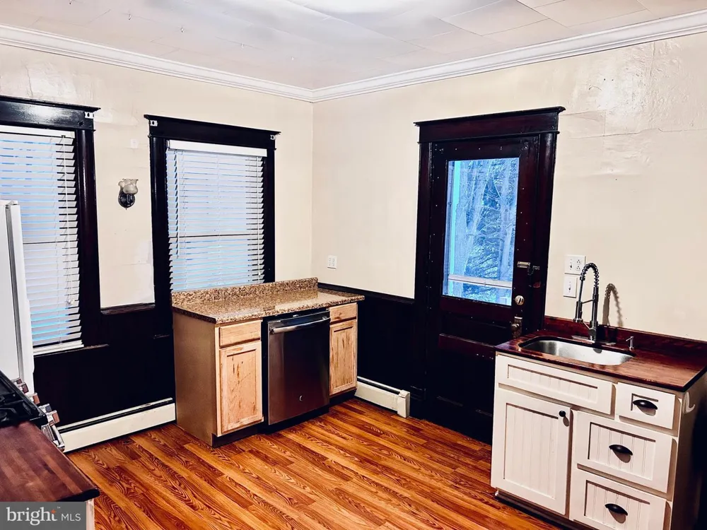 112 PINE AVE Kane, PA 16735