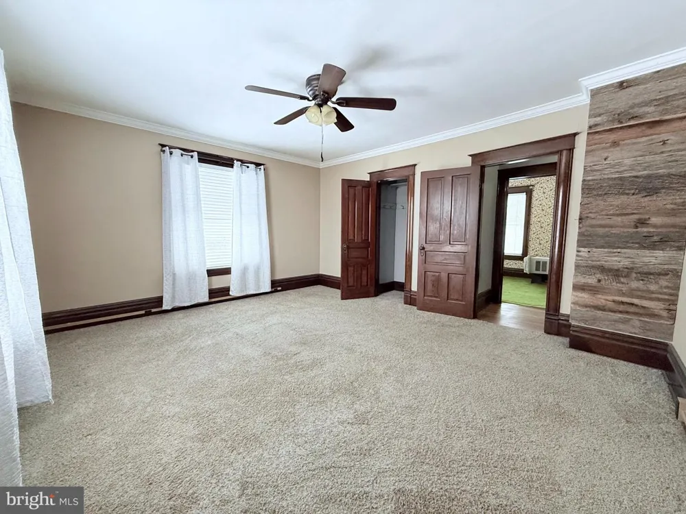 112 PINE AVE Kane, PA 16735