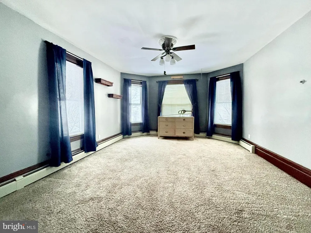 112 PINE AVE Kane, PA 16735