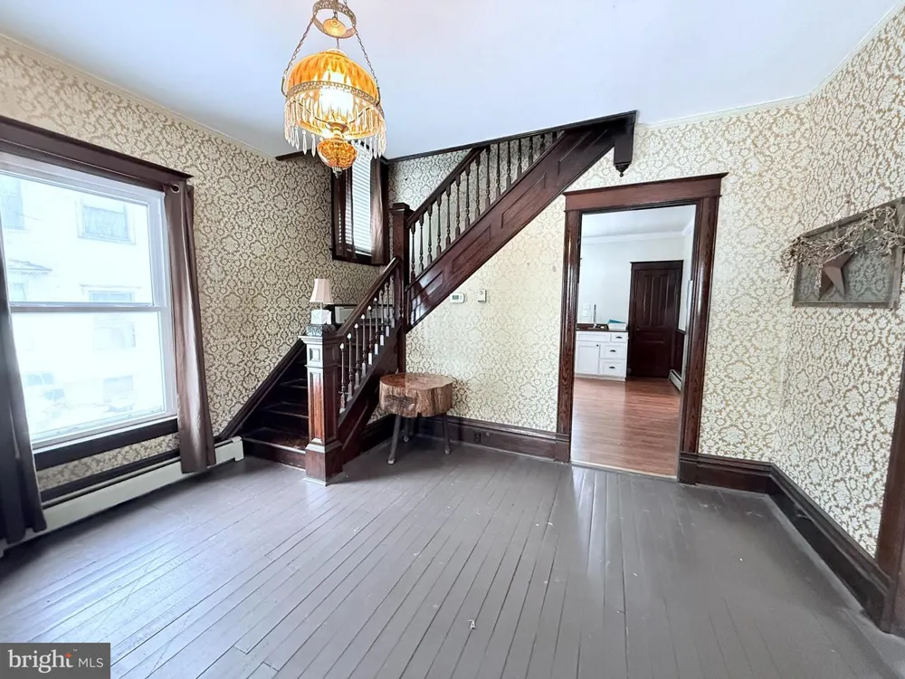 112 PINE AVE Kane, PA 16735