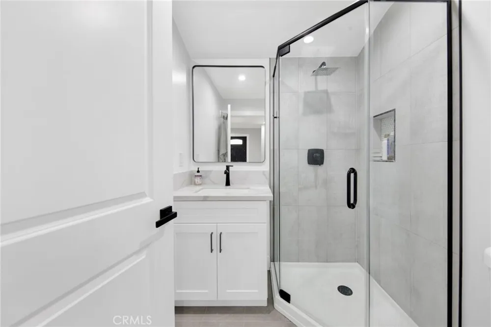 16052 Bahama Street North Hills, CA 91343