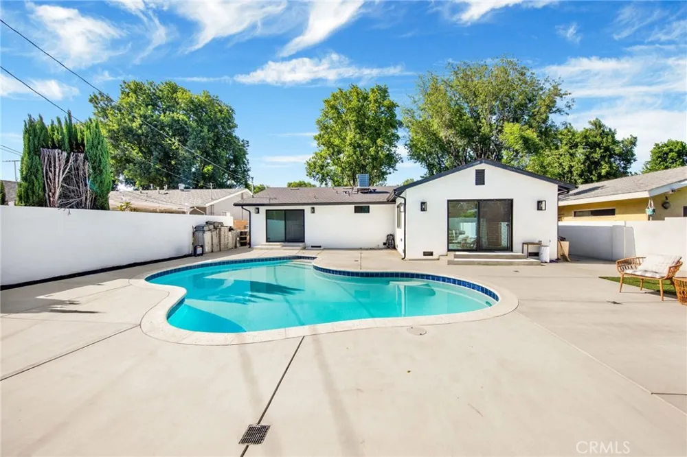 16052 Bahama Street North Hills, CA 91343