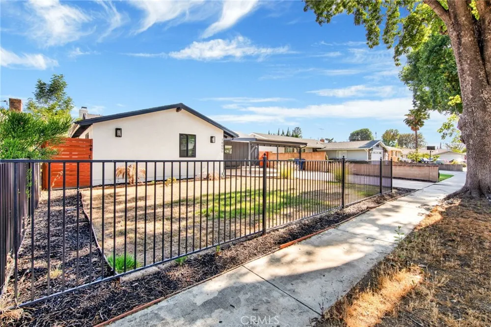 16052 Bahama Street North Hills, CA 91343
