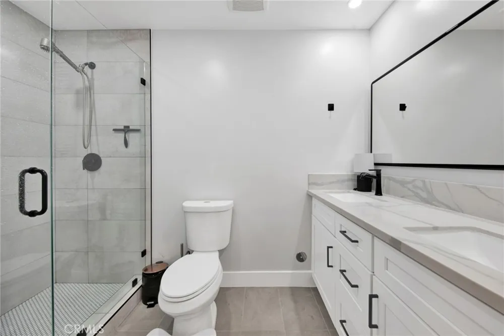 16052 Bahama Street North Hills, CA 91343
