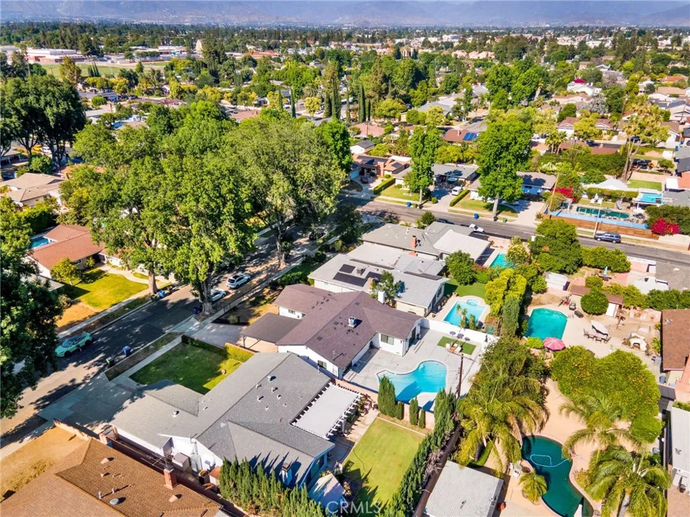16052 Bahama Street North Hills, CA 91343