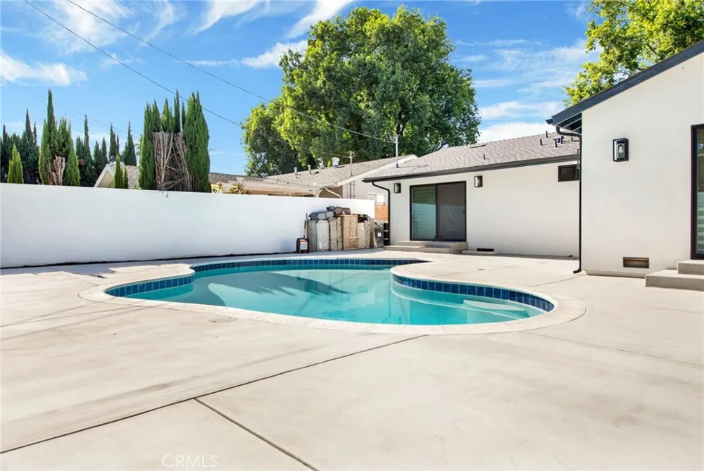 16052 Bahama Street North Hills, CA 91343