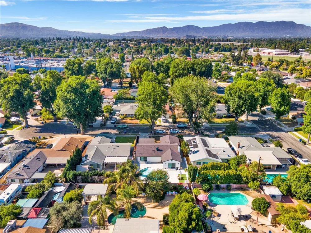 16052 Bahama Street North Hills, CA 91343