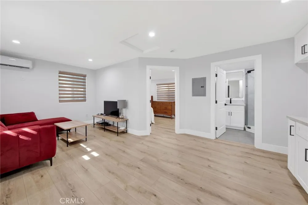 16052 Bahama Street North Hills, CA 91343