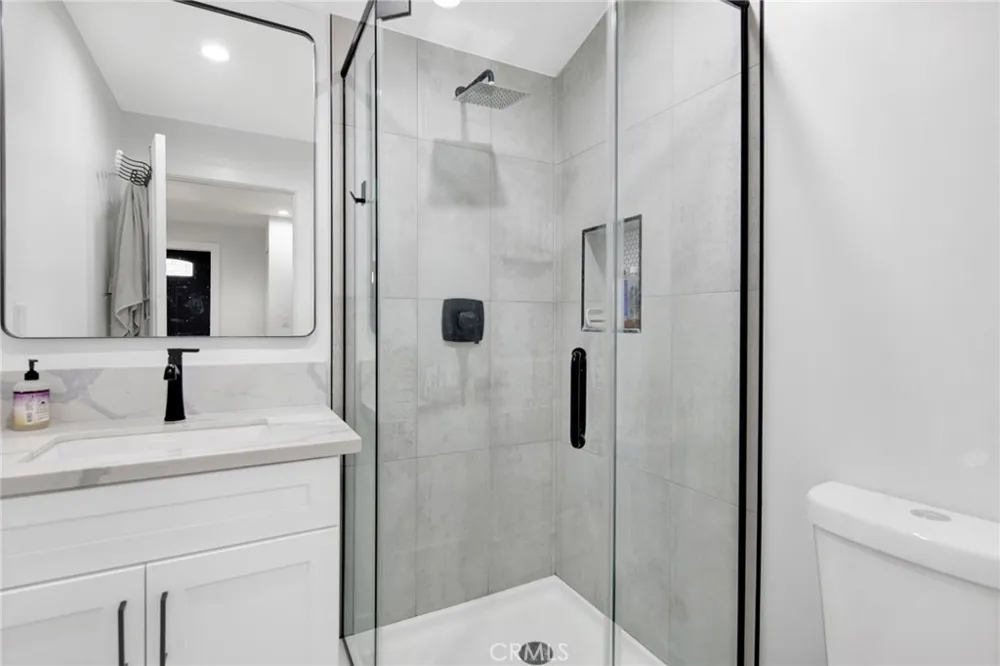 16052 Bahama Street North Hills, CA 91343